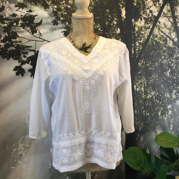 White embellished dainty Summer V Neck Sequined Sparkly classy - Picture 2 of 7